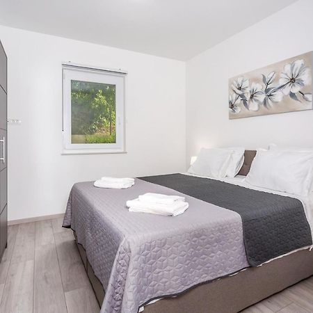 רייקה Kvarner Bay 4* - Apartments 1 & 3 מראה חיצוני תמונה