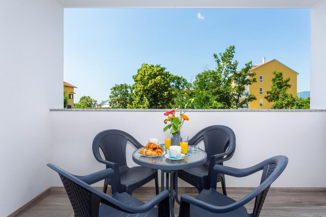 רייקה Kvarner Bay 4* - Apartments 1 & 3 מראה חיצוני תמונה