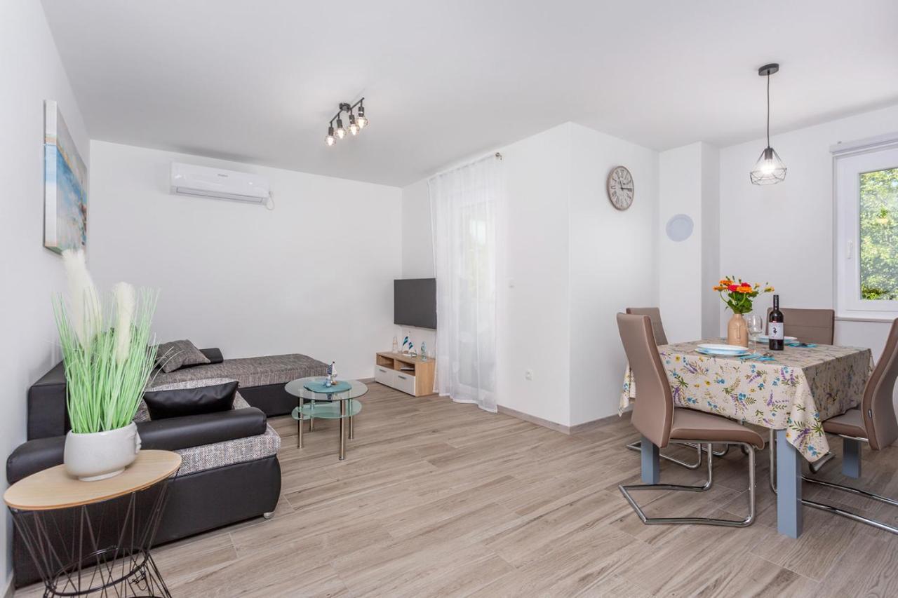 רייקה Kvarner Bay 4* - Apartments 1 & 3 מראה חיצוני תמונה