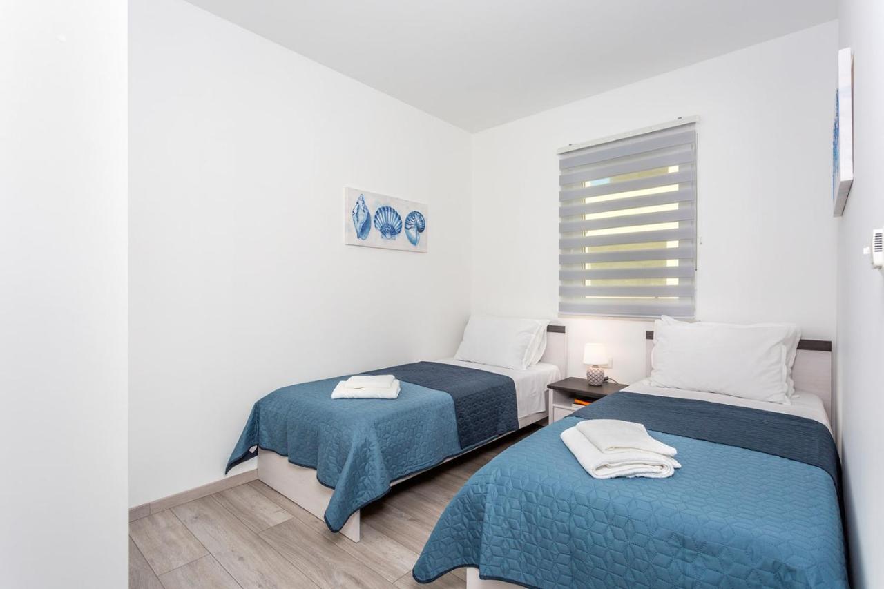 רייקה Kvarner Bay 4* - Apartments 1 & 3 מראה חיצוני תמונה