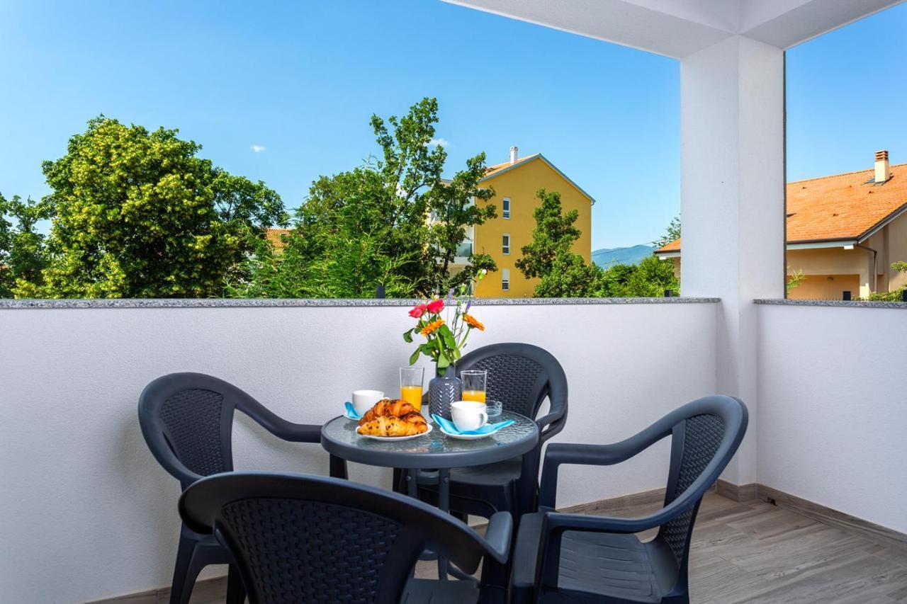 רייקה Kvarner Bay 4* - Apartments 1 & 3 מראה חיצוני תמונה