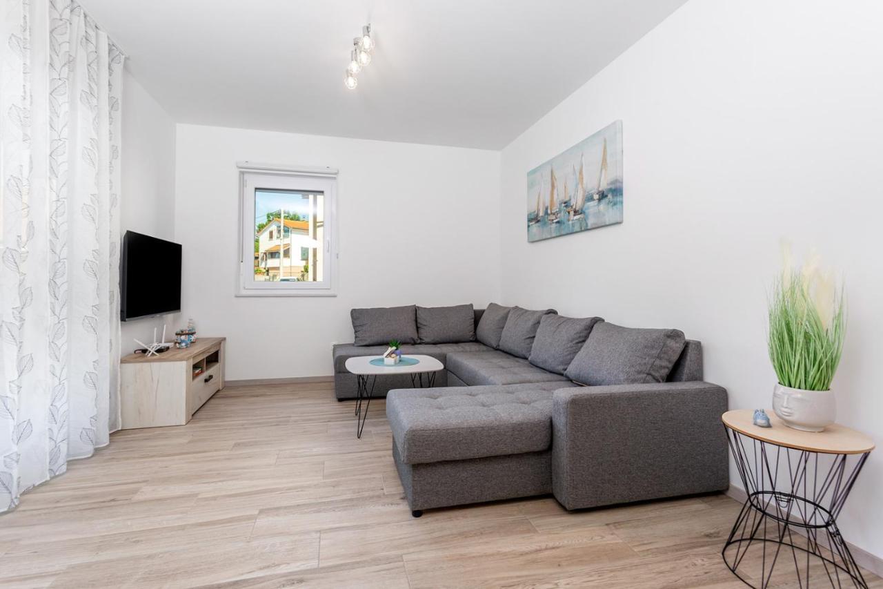 רייקה Kvarner Bay 4* - Apartments 1 & 3 מראה חיצוני תמונה