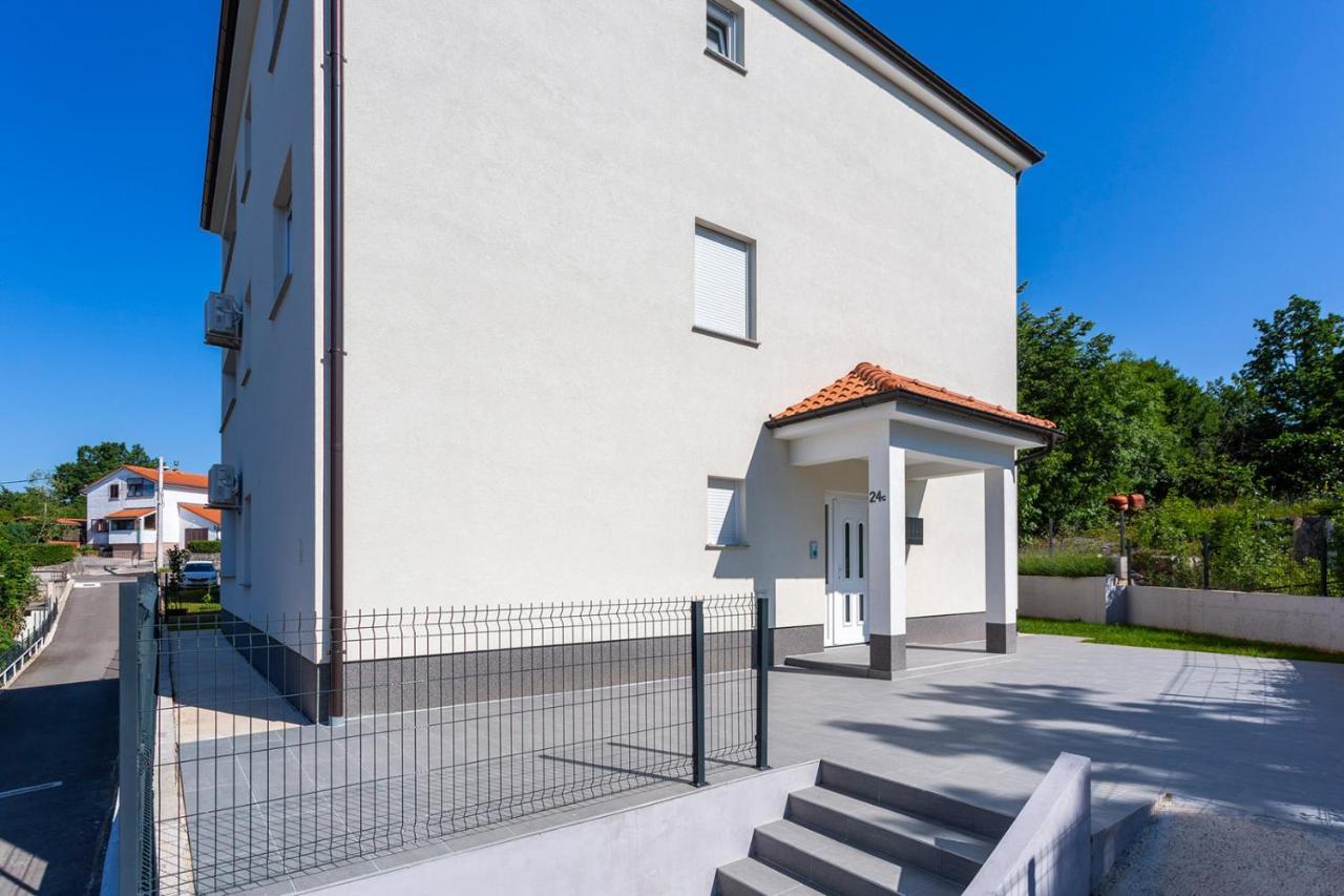 רייקה Kvarner Bay 4* - Apartments 1 & 3 מראה חיצוני תמונה