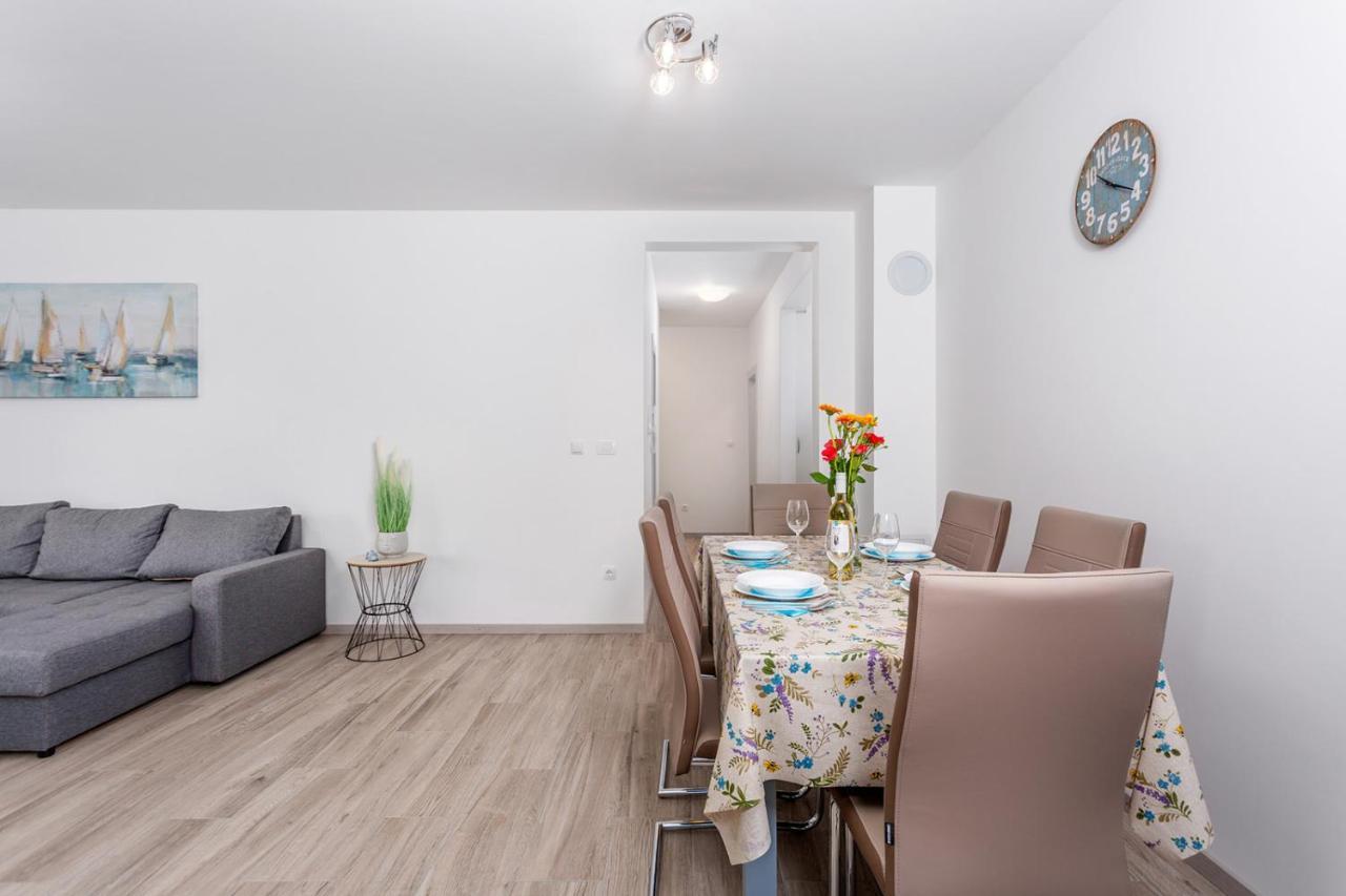 רייקה Kvarner Bay 4* - Apartments 1 & 3 מראה חיצוני תמונה